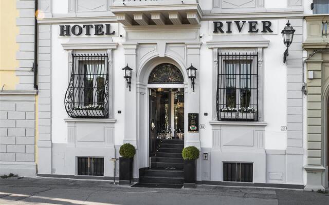 LHP Hotel River & SPA