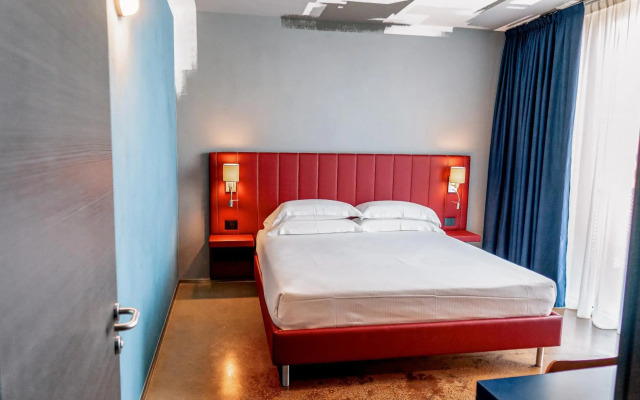 K Modern Hotel