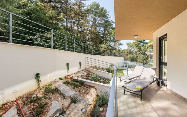 Luxury apartment Hill