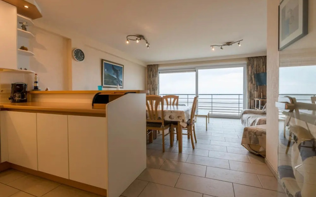 Apartment in Koksijde for 6 Person