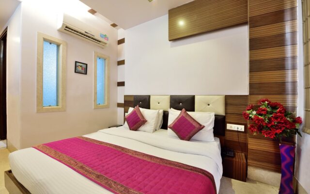 Hotel Taksh Inn