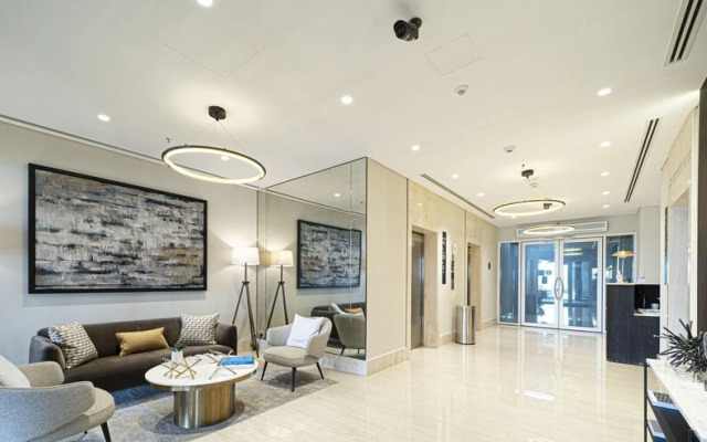 KOHH – Studio in Virdis Tower