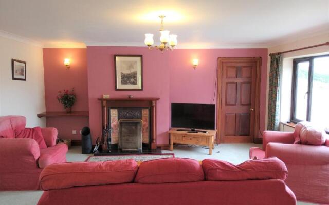 Tyddyn Crwn Country-House Apartments