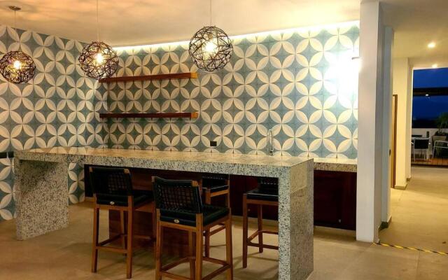 Ocean View Zoho 1101