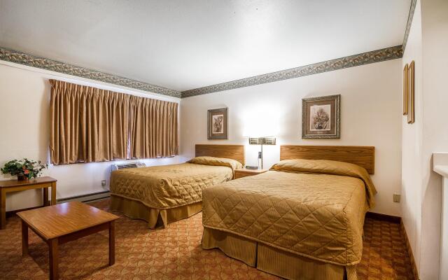 Rodeway Inn & Suites Madison East