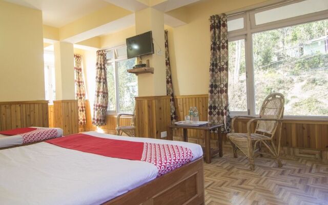 OYO 23588 Hotel Chittiz