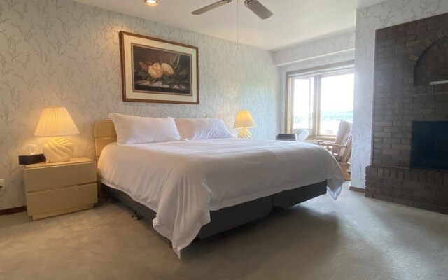 Mountain Harbor #114 3 Bedroom Condo