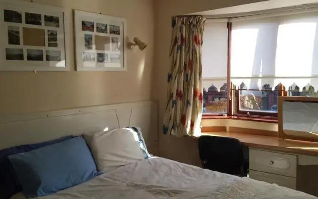 Robinsnest Short Stay Accommodation Limerick
