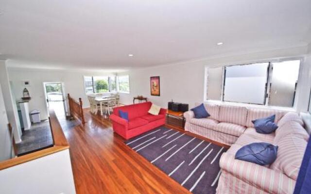 Shiloh Holiday House, 14 East Street