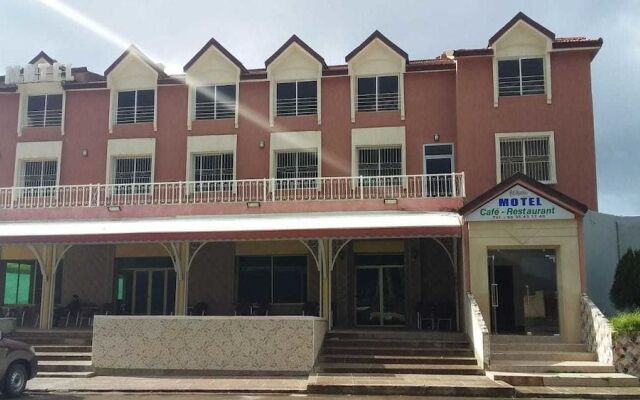 hotelImage