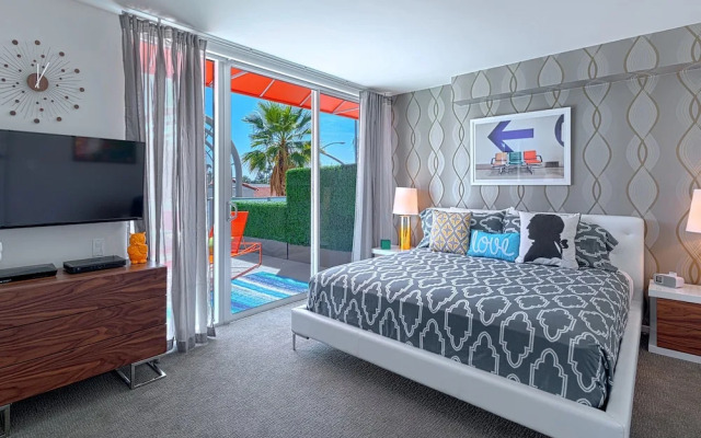The Twist Palm Springs