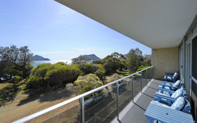 The Helm 4 - Nelson Bay