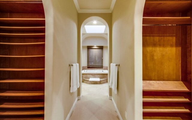 Tropical Retreat by NamaStay