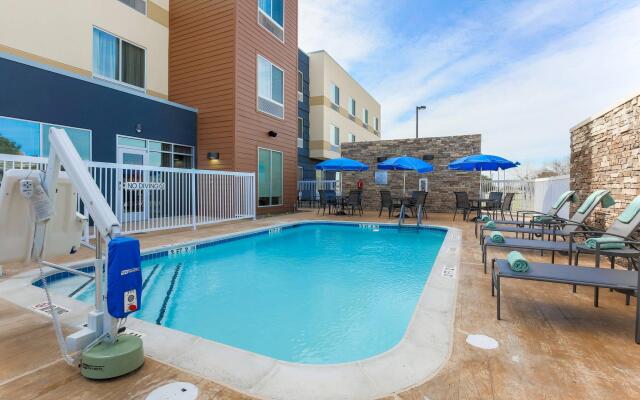 Fairfield Inn & Suites Cuero