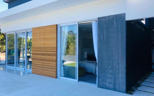 Badgemore Villa in Constantia Winelands