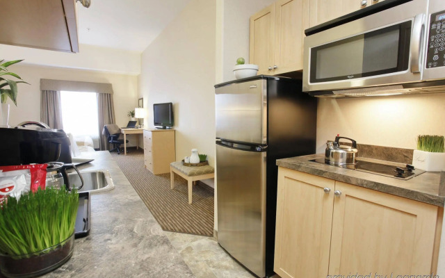 Vegreville Suites
