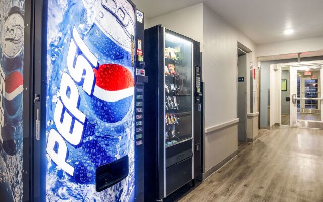 Extended Stay America Select Suites - Indianapolis - West