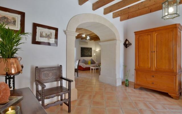 Mallorca Town House with pool