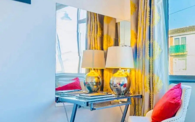 Rayleigh Retreat-spacious Family 3 Bed Apartment