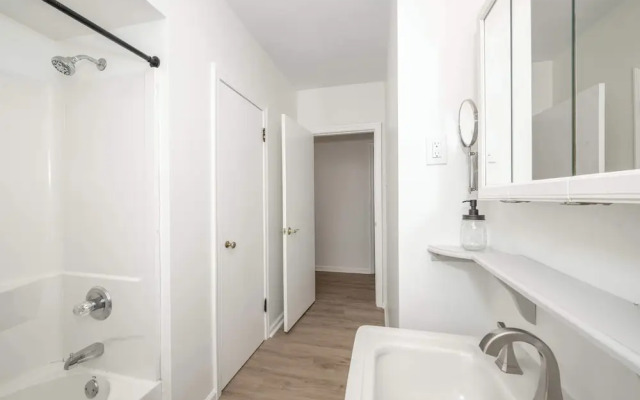 The Grand Elm Suite 1 Sleeps 4