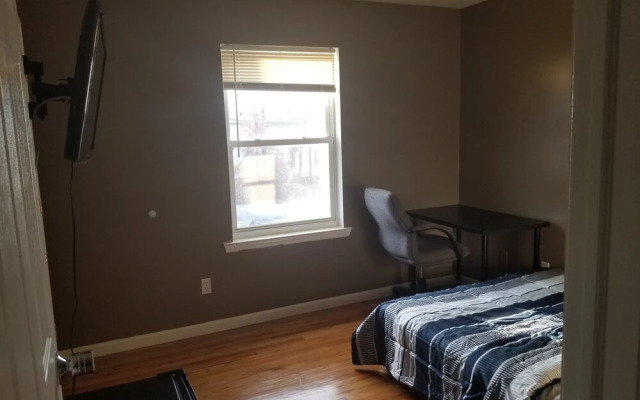 Private Rooms near EWR & NYC