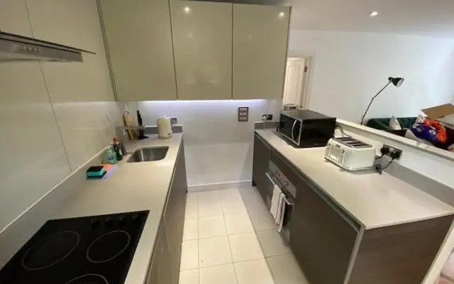 MAIDENHEAD Stylish and modern 2 bedroom apartment