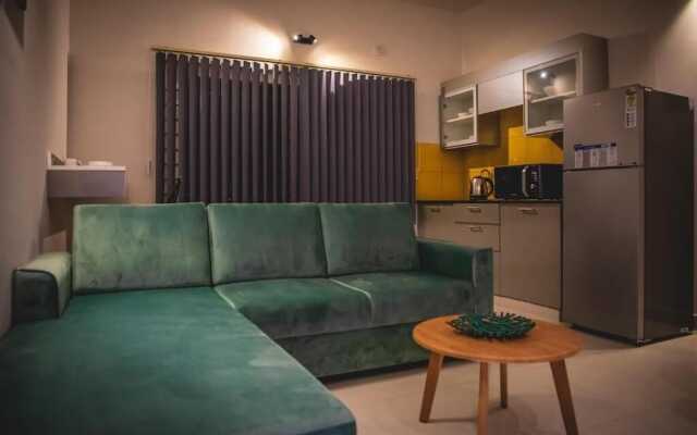 Eiffel Suites