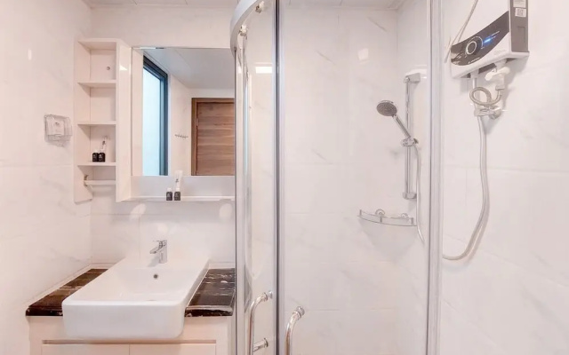 Big Spacious and Homey 3BR at Sky House BSD Apartment