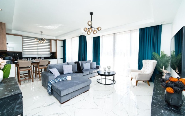 Four Seasons Life Official