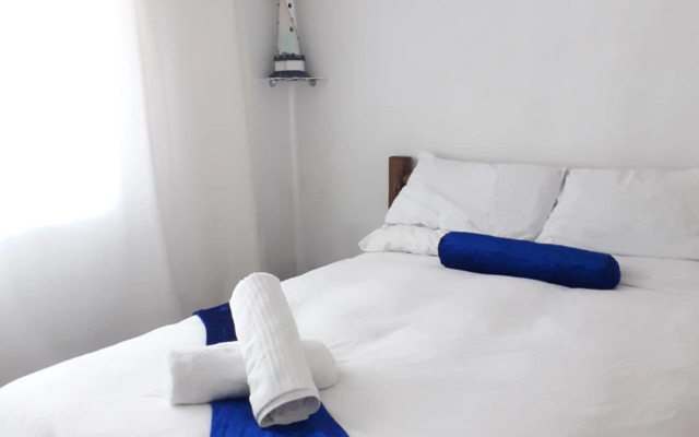 Breezy Seaview- 8 Sleeper unit, On the Beach- Afsaal