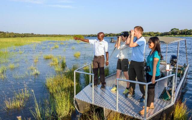 Hakusembe River Lodge