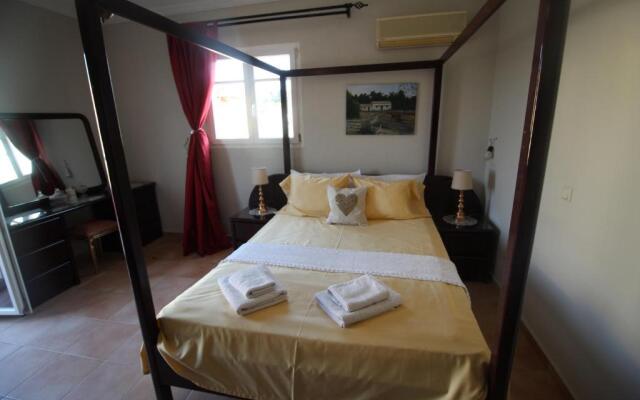 Private Villa AKOBARA, 2km from city center