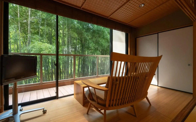 Yamanaka Onsen Kuriya Yasohachi