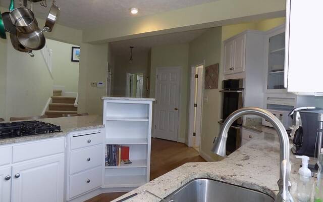 Sandy Paws 5 Bedroom Home