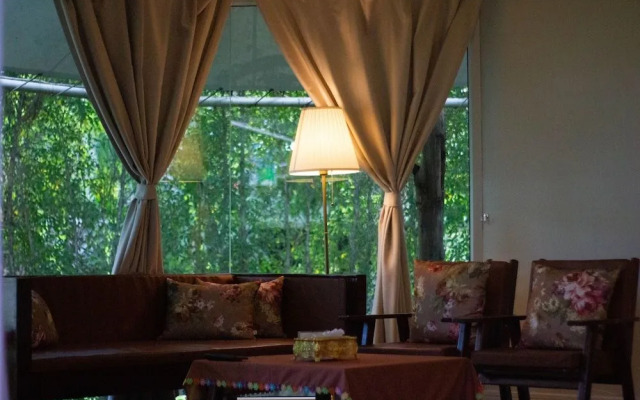 Resort Huangchui Baan Phu Khao