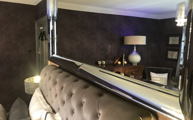 The Kingsbury at No7 & No8