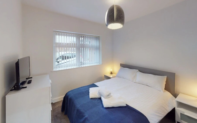 Apartment 332