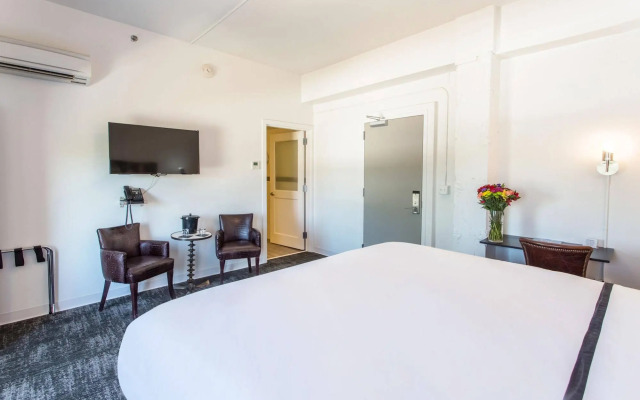 Park Plaza Hotel Seguin