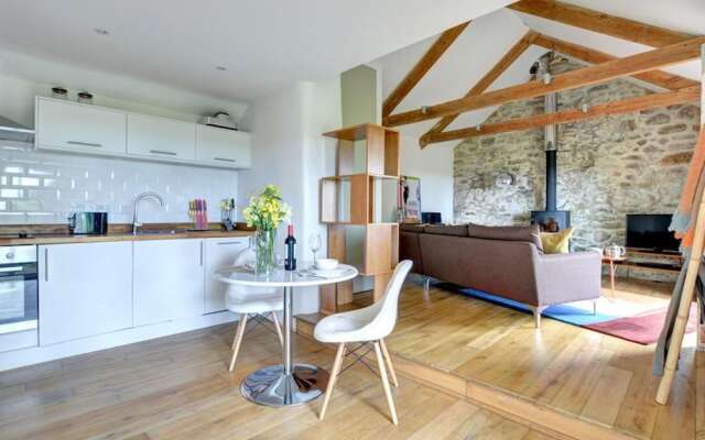 Attractive Holiday Home in Saint Breward with Private Garden