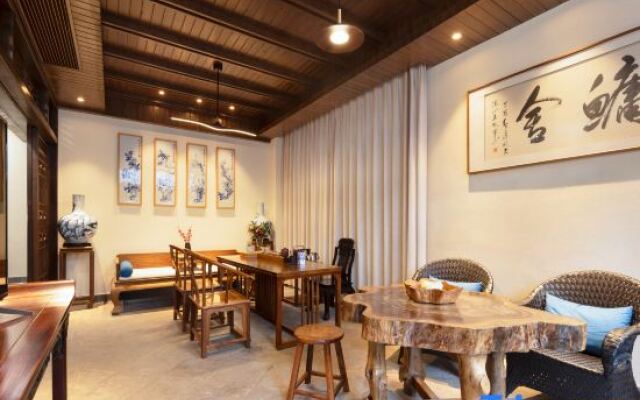 Yuanyuan Huangling She Homestay