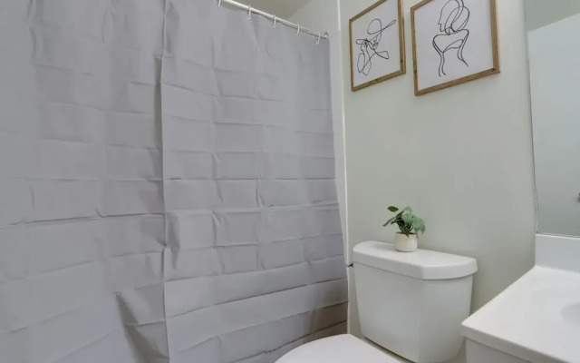 Modern 1BR Stay in Crystal City