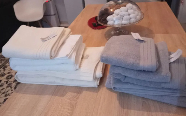 Grandma Vasiliki Rooms To Let