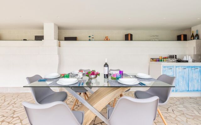 3220 Villa Smeralda by Barbarhouse