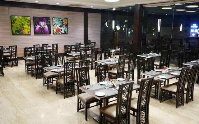 Hotel Grand Visava
