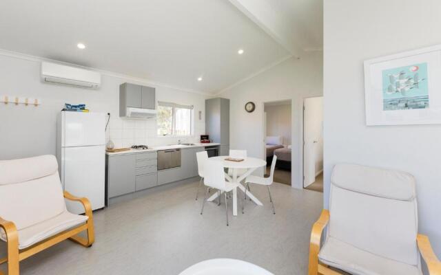 Foxton Beach TOP 10 Holiday Park
