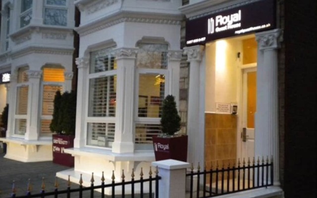 Royal Guest House by Saba