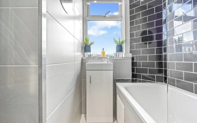 Superb 3bed Fulham Palace Retreat