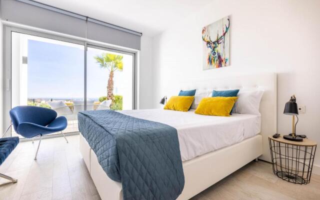 AL-1303 Apartment in Estepona - Alcazaba Lagoon