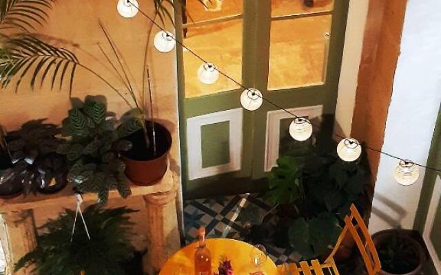 Myrtle Suite - Valletta ground floor apartment