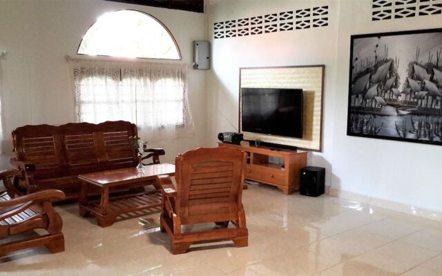 Sabandy House